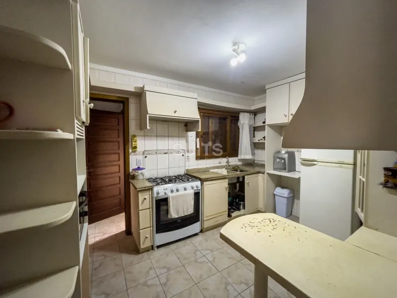 Ótimo sobrado próximo ao mar no centro da praia de Xangri-Lá: 9ª foto da galeria de imagens do imóvel