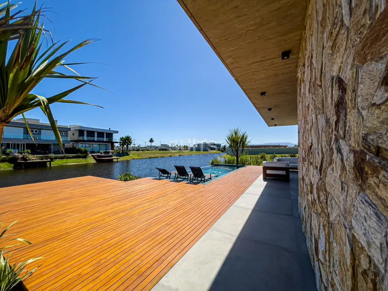 Belíssima mansão com piscina no Condomínio Sense: 19ª foto da galeria de imagens do imóvel