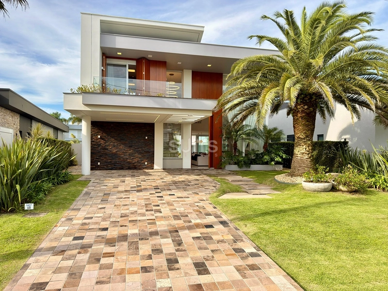 Excelente sobrado à venda no Enseada : 1ª foto da galeria de imagens do imóvel