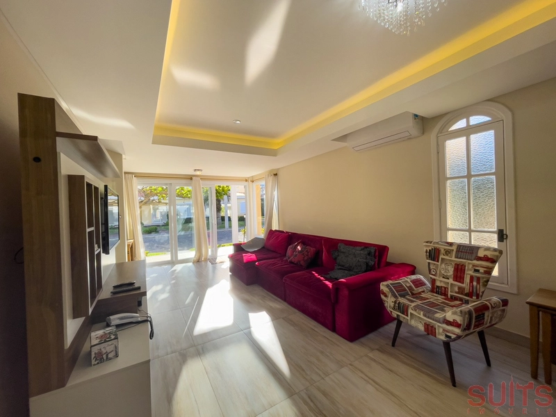 Excelente sobrado à venda no condomínio Villas Resort: 4ª foto da galeria de imagens do imóvel