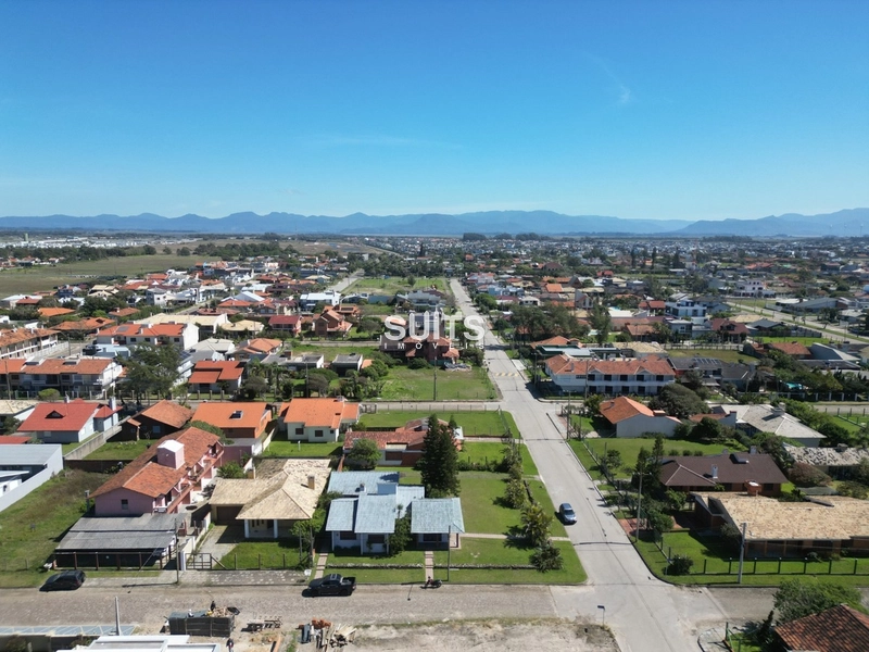 Casa térrea em 2 terrenos, à venda no centro de Xangri-lá!: 3ª foto da galeria de imagens do imóvel