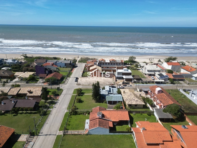 Casa térrea em 2 terrenos, à venda no centro de Xangri-lá!: 8ª foto da galeria de imagens do imóvel