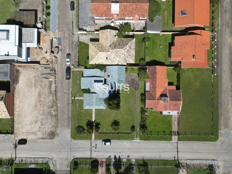 Casa térrea em 2 terrenos, à venda no centro de Xangri-lá!: 4ª foto da galeria de imagens do imóvel