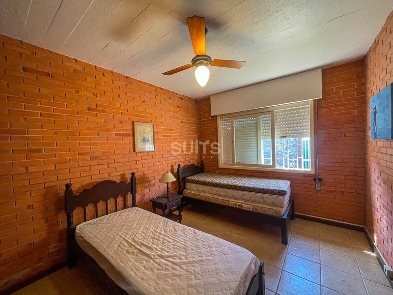 Excelente casa no coração de Atlântida proxima ao mar: 12ª foto da galeria de imagens do imóvel