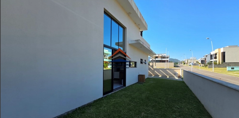 Lindo Sobrado em Condomínio Fechado em Florianópolis: 5ª foto da galeria de imagens do imóvel
