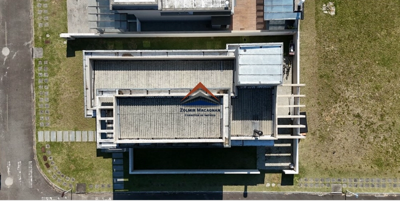 Lindo Sobrado em Condomínio Fechado em Florianópolis: 4ª foto da galeria de imagens do imóvel