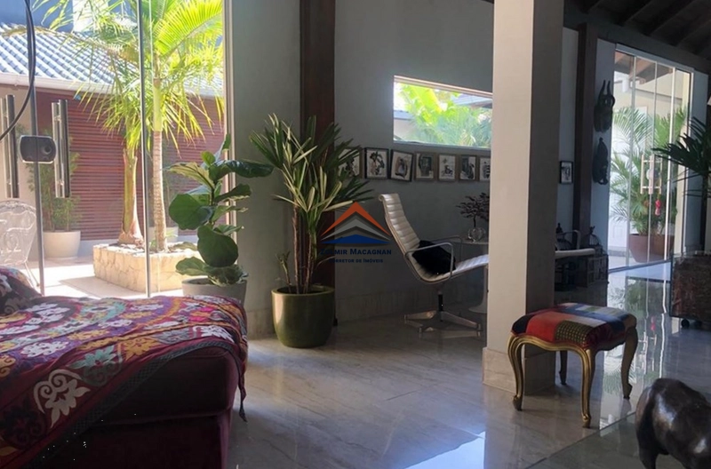 Ótima Casa à venda no Jurerê Internacional -Florianópolis: 16ª foto da galeria de imagens do imóvel