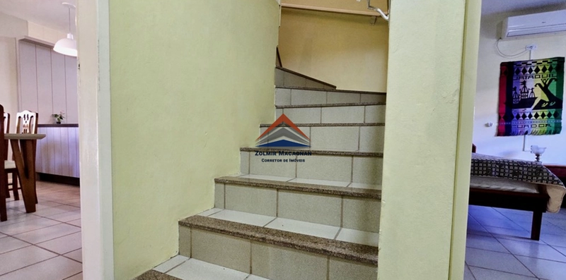 Linda Casa na Praia de Ponta das Canas - Florianópolis: 2ª foto da galeria de imagens do imóvel