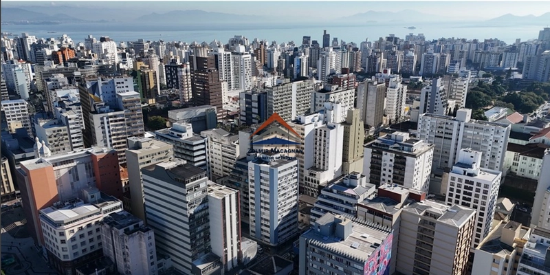 Sala Comercial no Centro de Florianópolis SC: 2ª foto da galeria de imagens do imóvel