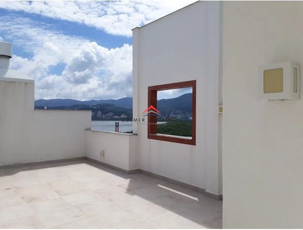 Excelente cobertura à Venda no Bairro Agronômica Florianópolis: 9ª foto da galeria de imagens do imóvel
