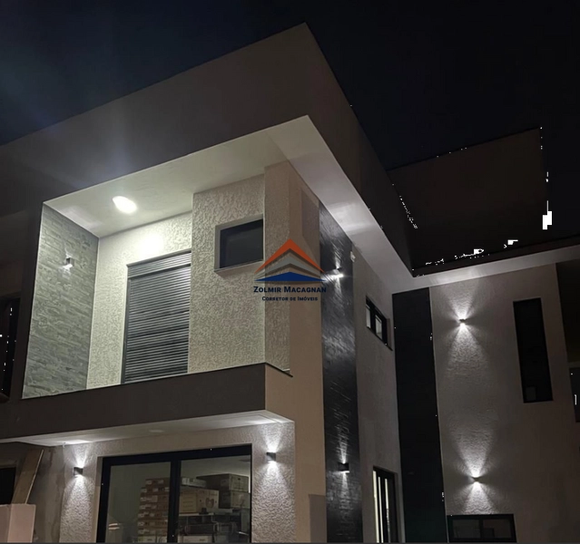 Sobrado Alto Padrão  no Jardim Campeche -Florianópolis: 3ª foto da galeria de imagens do imóvel