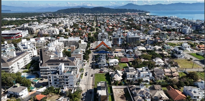 Casa Três Suítes em Jurerê - Florianópolis SC: 23ª foto da galeria de imagens do imóvel