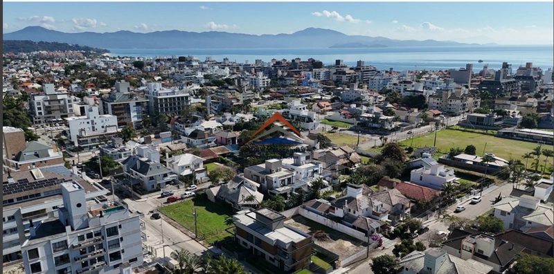 Casa Três Suítes em Jurerê - Florianópolis SC: 26ª foto da galeria de imagens do imóvel