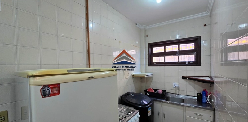 Prédio de Apartamentos à Venda em Canasvieiras -Florianópolis: 2ª foto da galeria de imagens do imóvel