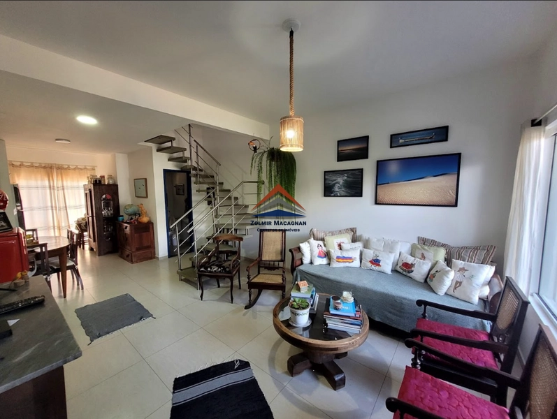 Sobrado com 2 suítes a venda no Jardim Rio Vermelho -Florianópolis: 5ª foto da galeria de imagens do imóvel