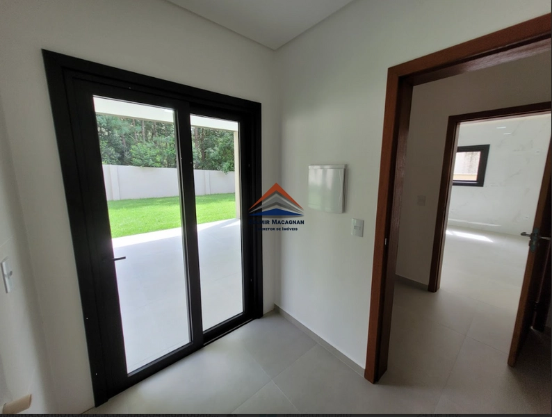 Linda Casa 4 Dormitórios a Venda no Norte da Ilha em Florianópolis SC: 20ª foto da galeria de imagens do imóvel