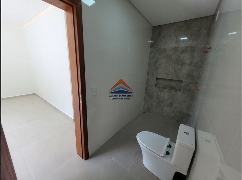 Linda Casa 4 Dormitórios a Venda no Norte da Ilha em Florianópolis SC: 10ª foto da galeria de imagens do imóvel