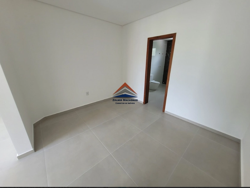 Linda Casa 4 Dormitórios a Venda no Norte da Ilha em Florianópolis SC: 8ª foto da galeria de imagens do imóvel