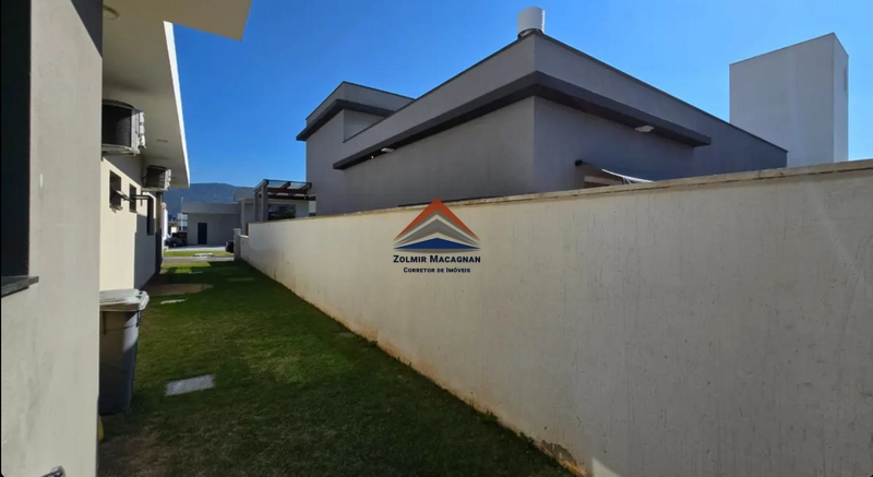 Casa Térrea 4 Dormitórios Em Condomínio À Vendaem Florianópolis: 18ª foto da galeria de imagens do imóvel