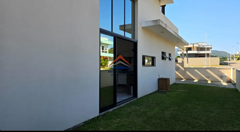 Casa Térrea 4 Dormitórios Em Condomínio À Vendaem Florianópolis: 27ª foto da galeria de imagens do imóvel