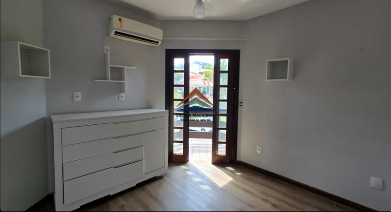 Casa Em Condomínio à Venda no Cacupé - Florianópolis: 8ª foto da galeria de imagens do imóvel