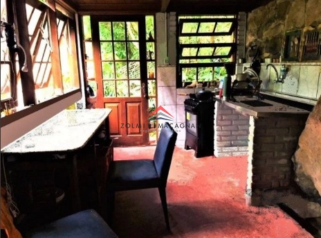 Casa em meio a Natureza a 300 metros da praia à Venda em Florianópolis: 7ª foto da galeria de imagens do imóvel