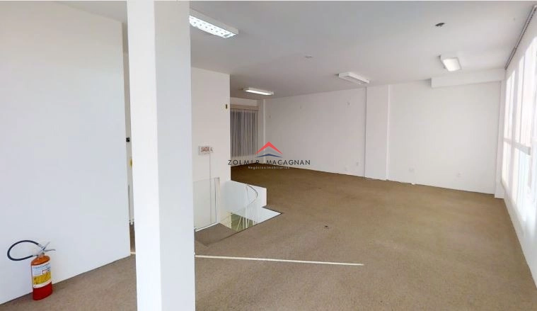 Excelente loja com 2 vagas de garagem à Venda no Bairro Trindade: 3ª foto da galeria de imagens do imóvel