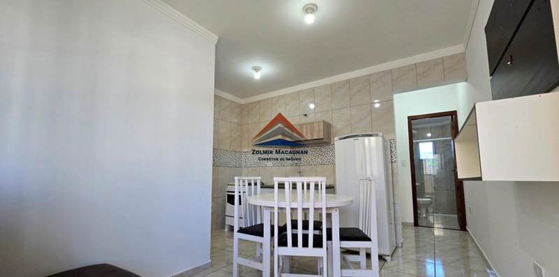 Prédio à Venda em Canasvierias - Florianópolis: 3ª foto da galeria de imagens do imóvel