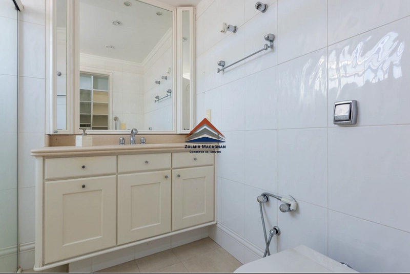 Apartamento 4 Dormnitórios no Centro de Florianópolis: 40ª foto da galeria de imagens do imóvel