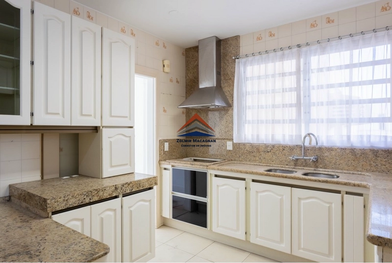 Apartamento 4 Dormnitórios no Centro de Florianópolis: 11ª foto da galeria de imagens do imóvel