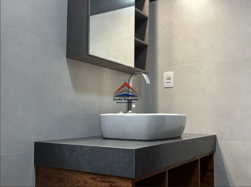 Casa 3 Suítes Com Vista Para o Mar a Venda em Sambaqui - Florianópolis: 47ª foto da galeria de imagens do imóvel