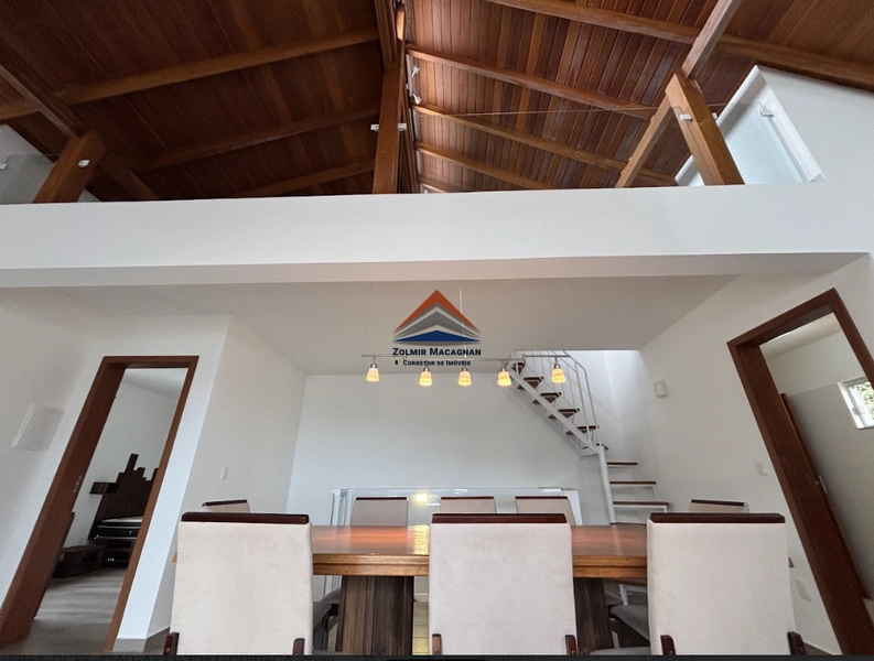 Casa 3 Suítes Com Vista Para o Mar a Venda em Sambaqui - Florianópolis: 32ª foto da galeria de imagens do imóvel