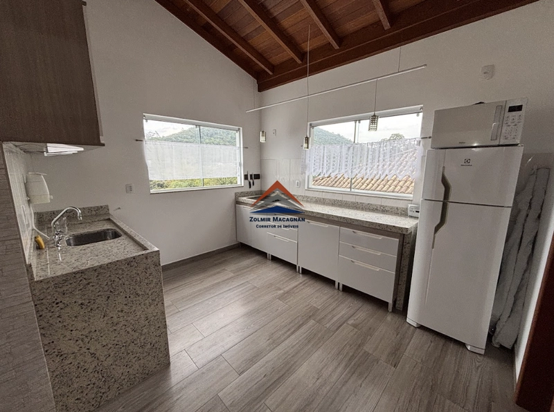 Casa 3 Suítes Com Vista Para o Mar a Venda em Sambaqui - Florianópolis: 34ª foto da galeria de imagens do imóvel