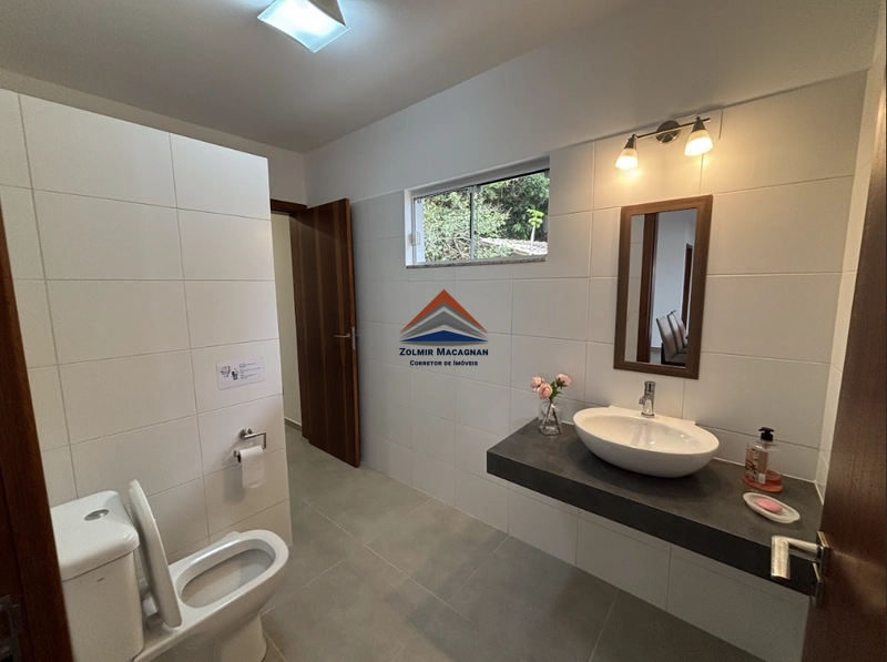 Casa 3 Suítes Com Vista Para o Mar a Venda em Sambaqui - Florianópolis: 19ª foto da galeria de imagens do imóvel