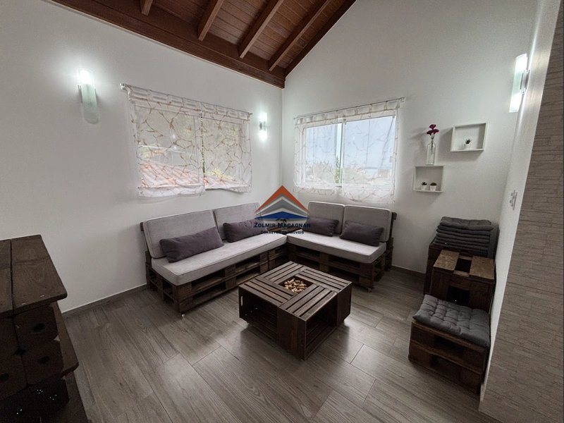 Casa 3 Suítes Com Vista Para o Mar a Venda em Sambaqui - Florianópolis: 15ª foto da galeria de imagens do imóvel