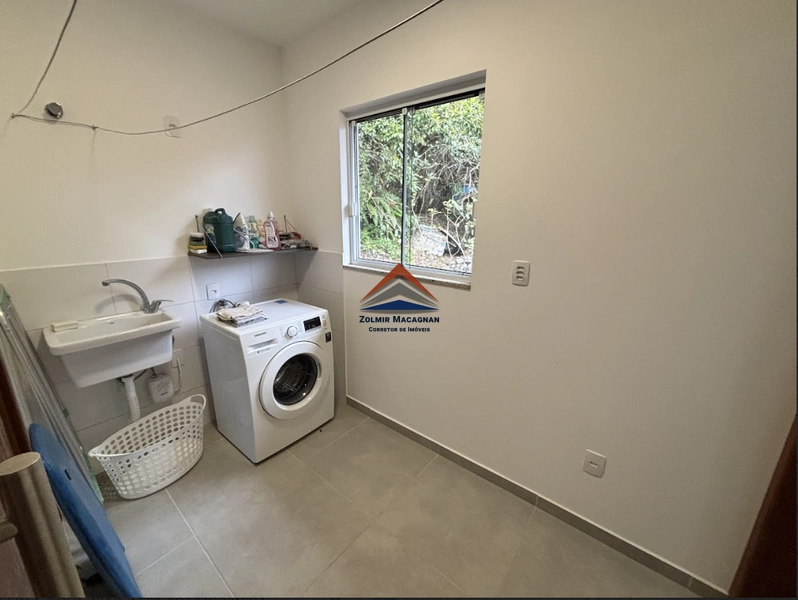 Casa 3 Suítes Com Vista Para o Mar a Venda em Sambaqui - Florianópolis: 27ª foto da galeria de imagens do imóvel