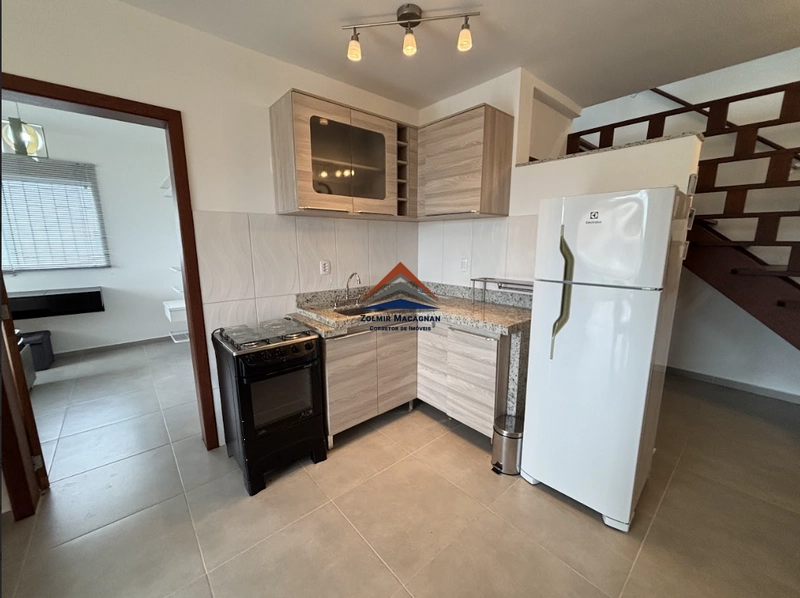 Casa 3 Suítes Com Vista Para o Mar a Venda em Sambaqui - Florianópolis: 6ª foto da galeria de imagens do imóvel