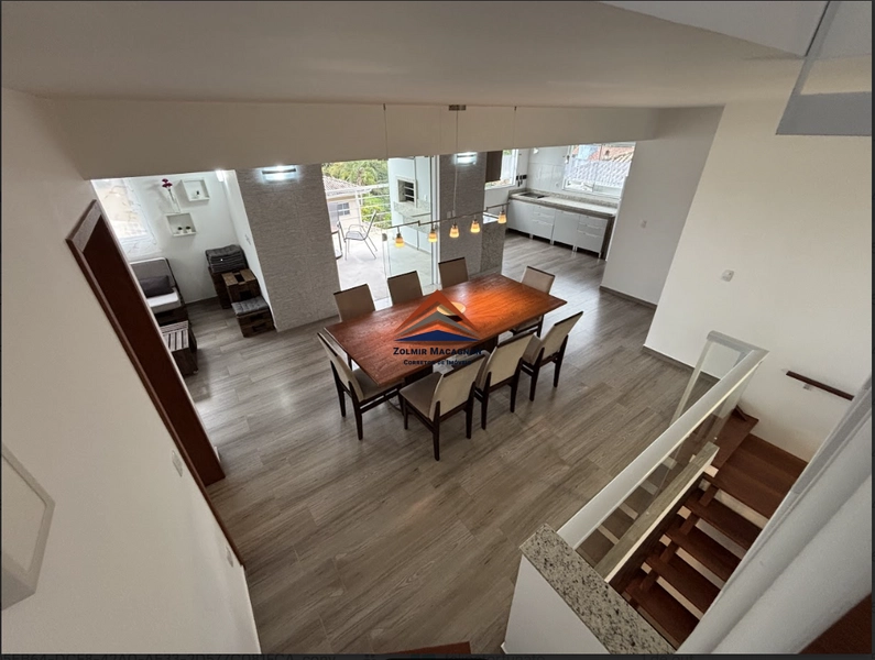 Casa 3 Suítes Com Vista Para o Mar a Venda em Sambaqui - Florianópolis: 12ª foto da galeria de imagens do imóvel