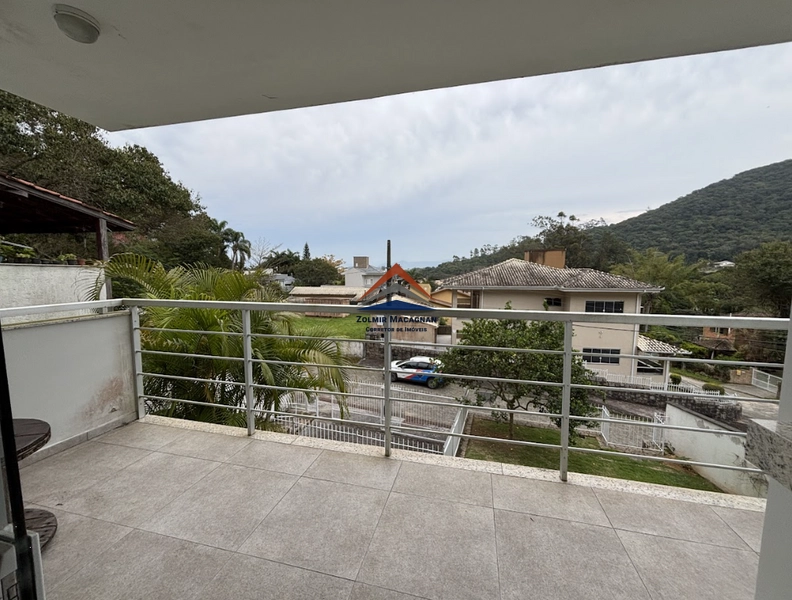 Casa 3 Suítes Com Vista Para o Mar a Venda em Sambaqui - Florianópolis: 35ª foto da galeria de imagens do imóvel