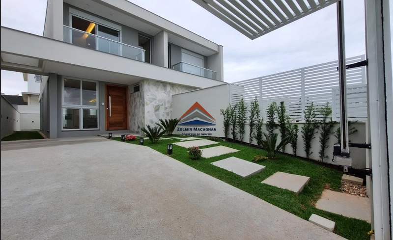 Casa 3 Dormitórios à Venda  à 300 metros da praia do Campeche: 29ª foto da galeria de imagens do imóvel