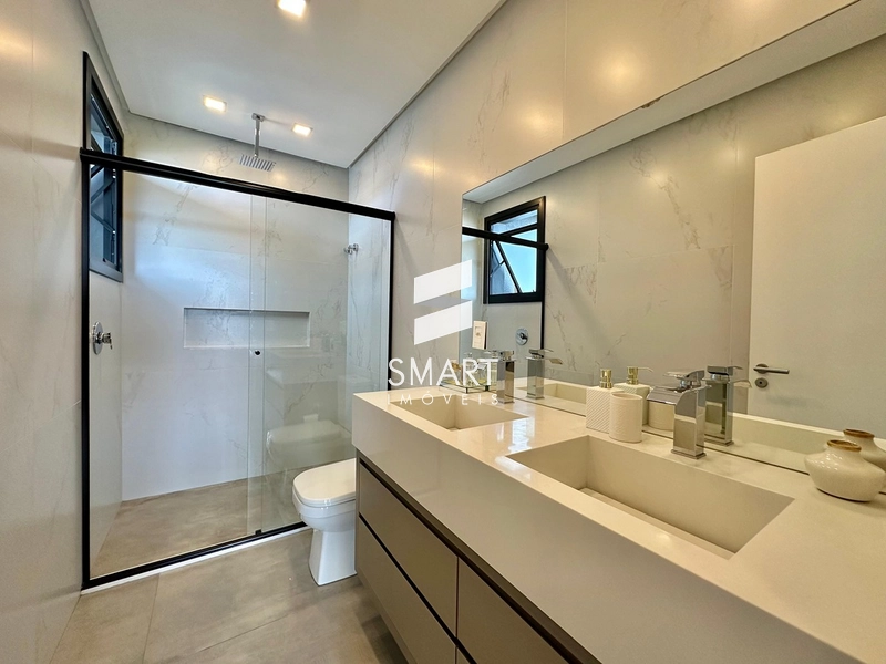 Sobrado de Alto Padrão à Beira do Lago no Sea Coast – Exclusividade, Design e Sofisticação!: 40ª foto da galeria de imagens do imóvel