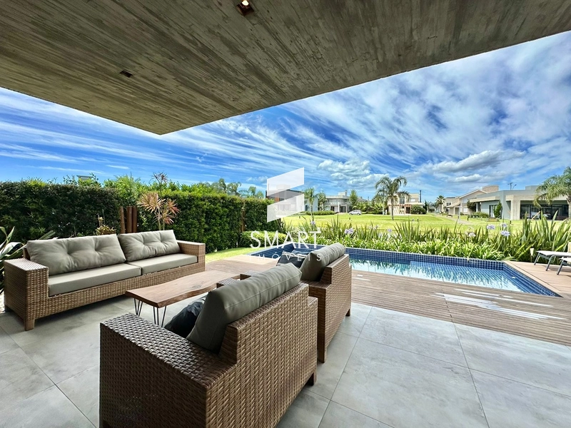 Sobrado de Alto Padrão à Beira do Lago no Sea Coast – Exclusividade, Design e Sofisticação!: 15ª foto da galeria de imagens do imóvel