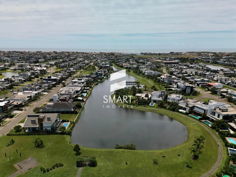 Sobrado de Alto Padrão à Beira do Lago no Sea Coast – Exclusividade, Design e Sofisticação!: 32ª foto da galeria de imagens do imóvel