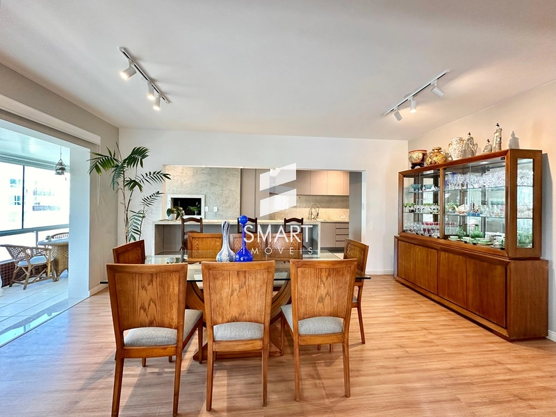 VISTA PANORÂMICA ENTRE O MAR E A SERRA! APARTAMENTO DE ESQUINA – ED. ARCOS DA AVENIDA 801: 8ª foto da galeria de imagens do imóvel