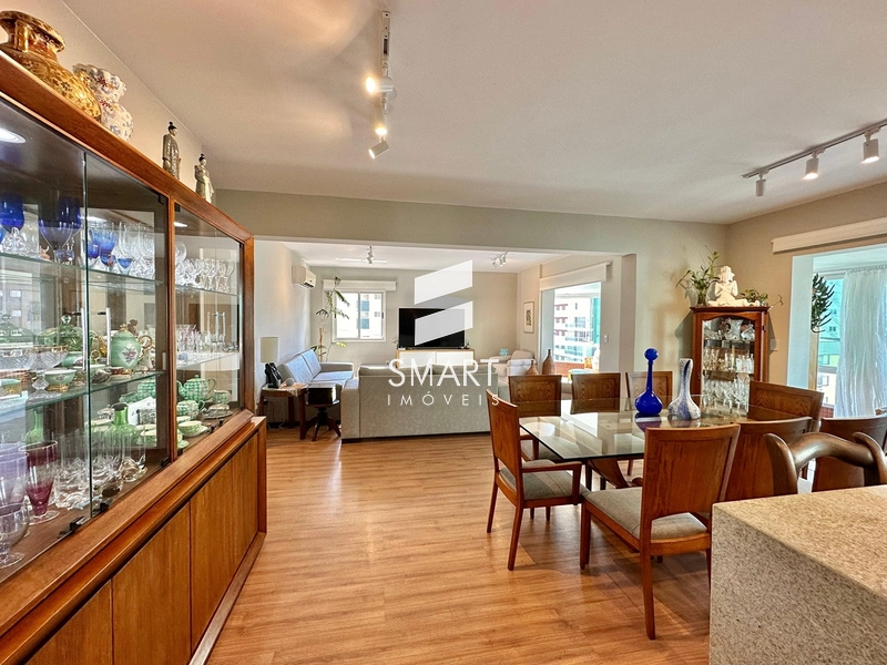 VISTA PANORÂMICA ENTRE O MAR E A SERRA! APARTAMENTO DE ESQUINA – ED. ARCOS DA AVENIDA 801: 7ª foto da galeria de imagens do imóvel