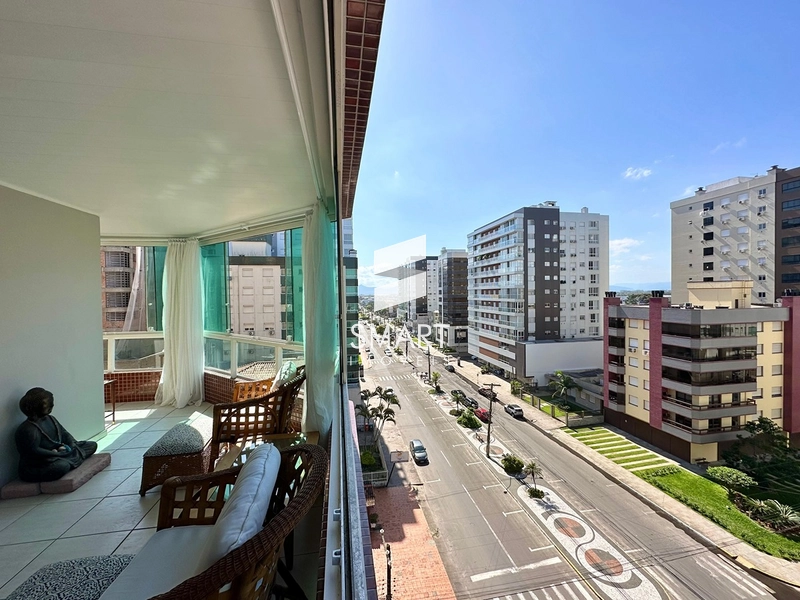 VISTA PANORÂMICA ENTRE O MAR E A SERRA! APARTAMENTO DE ESQUINA – ED. ARCOS DA AVENIDA 801: 17ª foto da galeria de imagens do imóvel