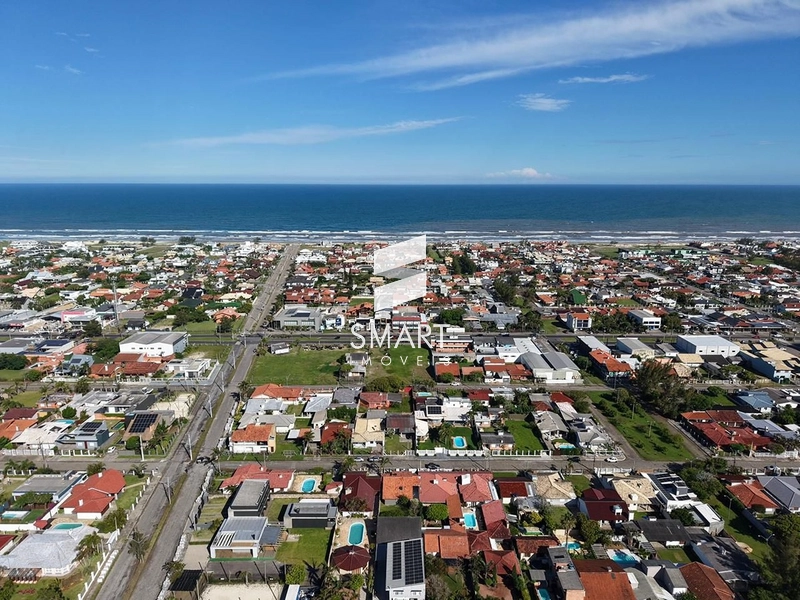 Casa Térrea Nova no Centro de Xangri-Lá | Frente Leste e Amplo Pátio: 26ª foto da galeria de imagens do imóvel