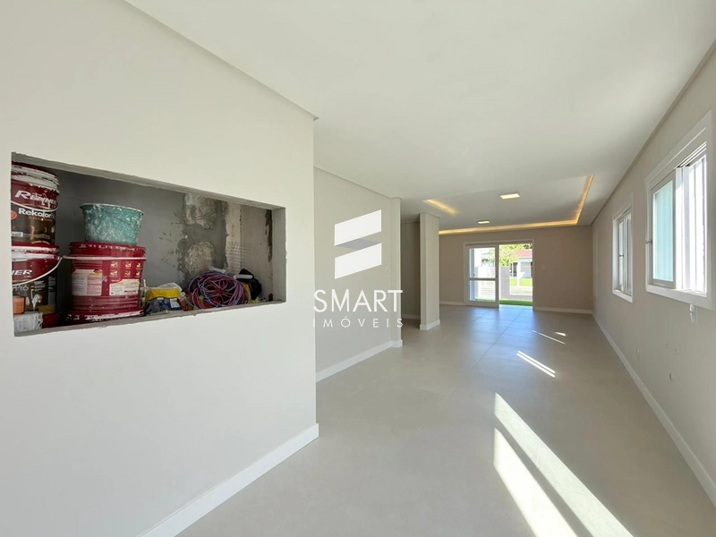 Casa Térrea Nova no Centro de Xangri-Lá | Frente Leste e Amplo Pátio: 14ª foto da galeria de imagens do imóvel