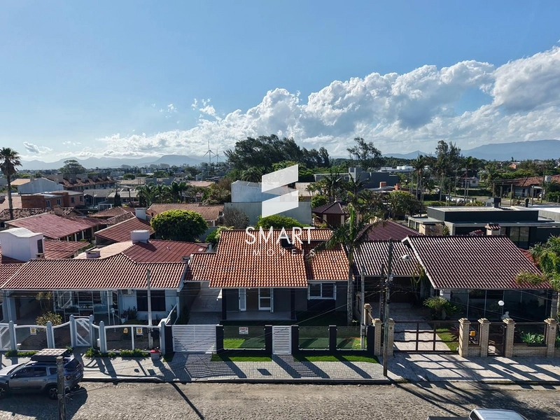 Casa Térrea Nova no Centro de Xangri-Lá | Frente Leste e Amplo Pátio: 24ª foto da galeria de imagens do imóvel