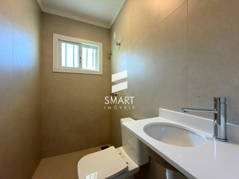 Casa Térrea Nova no Centro de Xangri-Lá | Frente Leste e Amplo Pátio: 19ª foto da galeria de imagens do imóvel